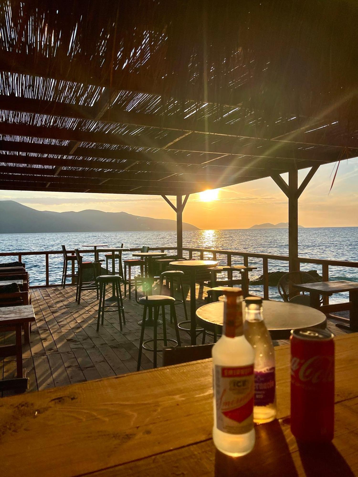 Envi Hotel Vlorë Exteriör bild