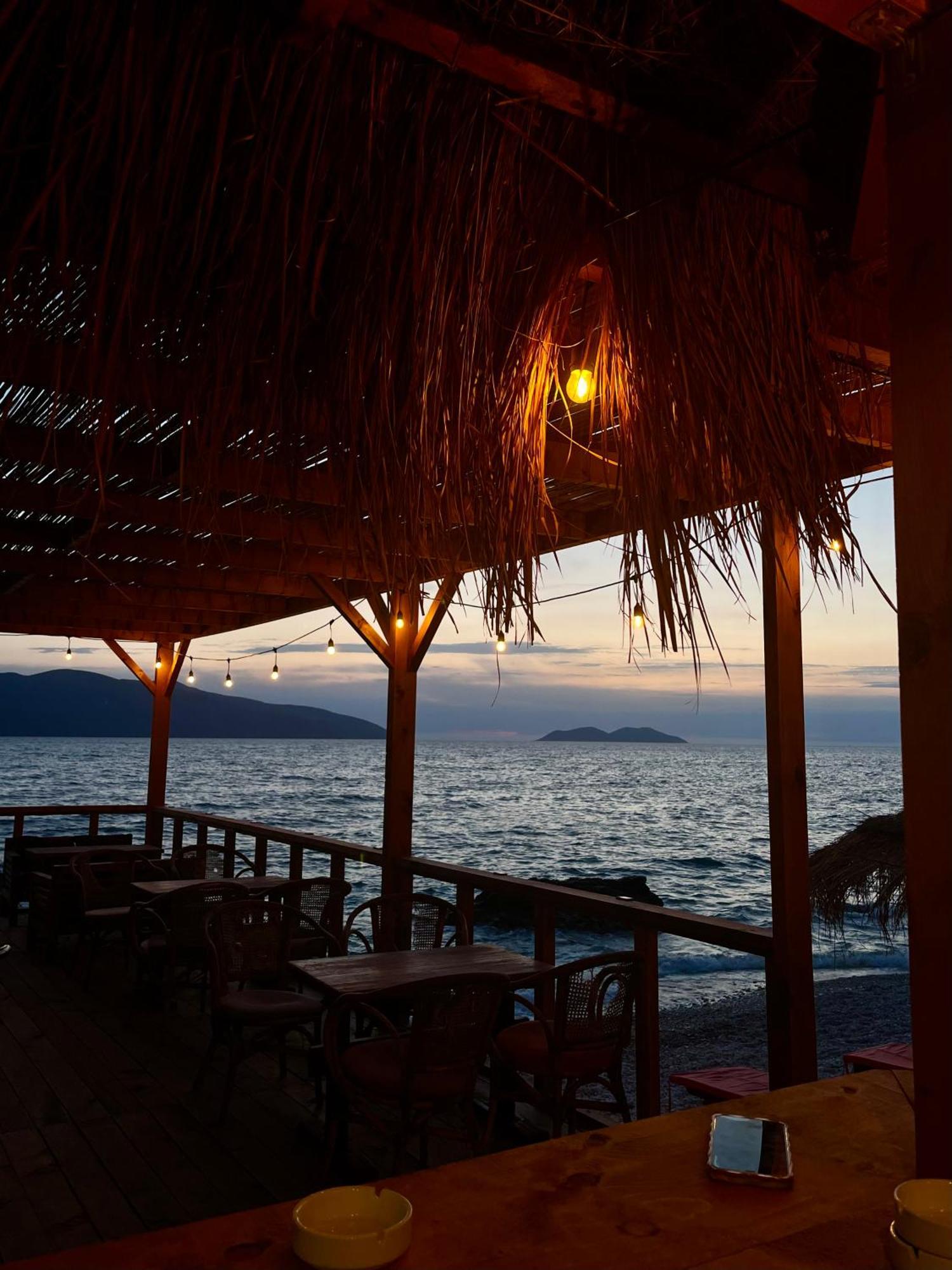 Envi Hotel Vlorë Exteriör bild