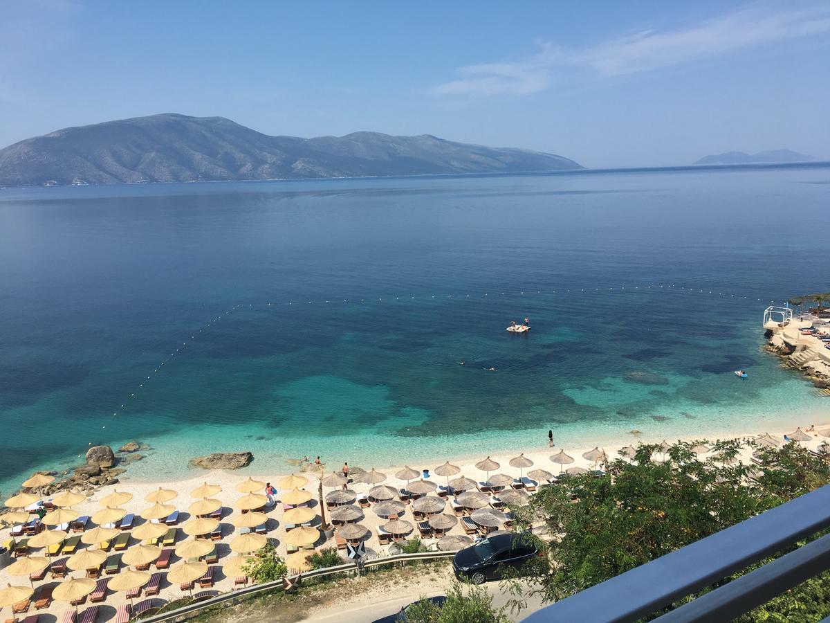 Envi Hotel Vlorë Exteriör bild