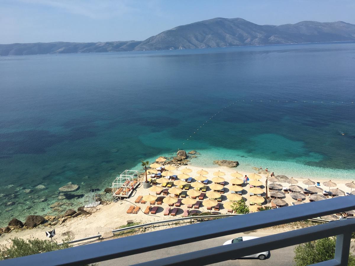 Envi Hotel Vlorë Exteriör bild