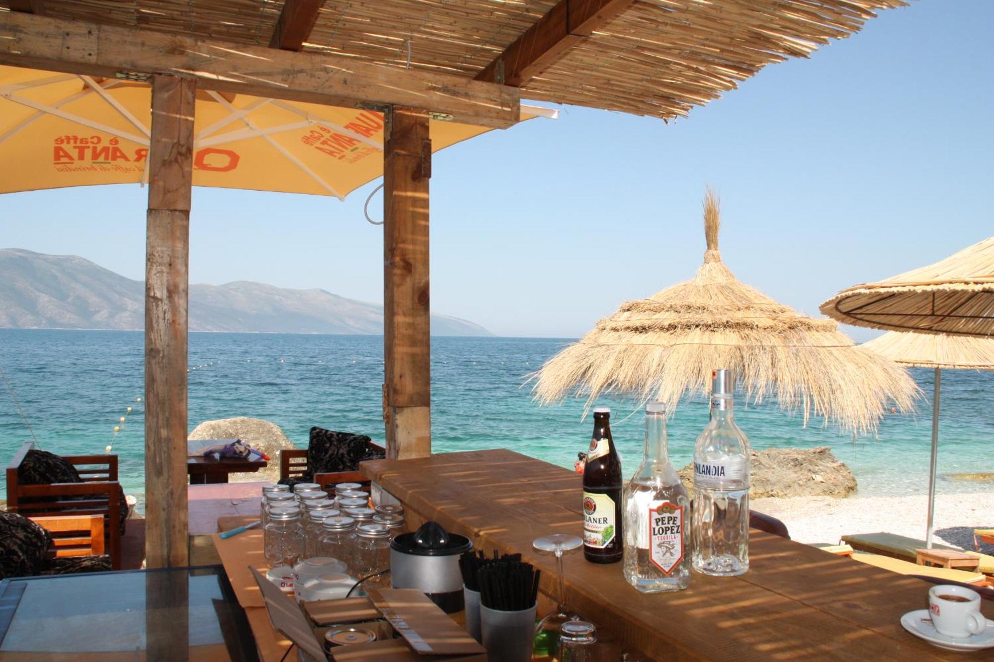 Envi Hotel Vlorë Exteriör bild