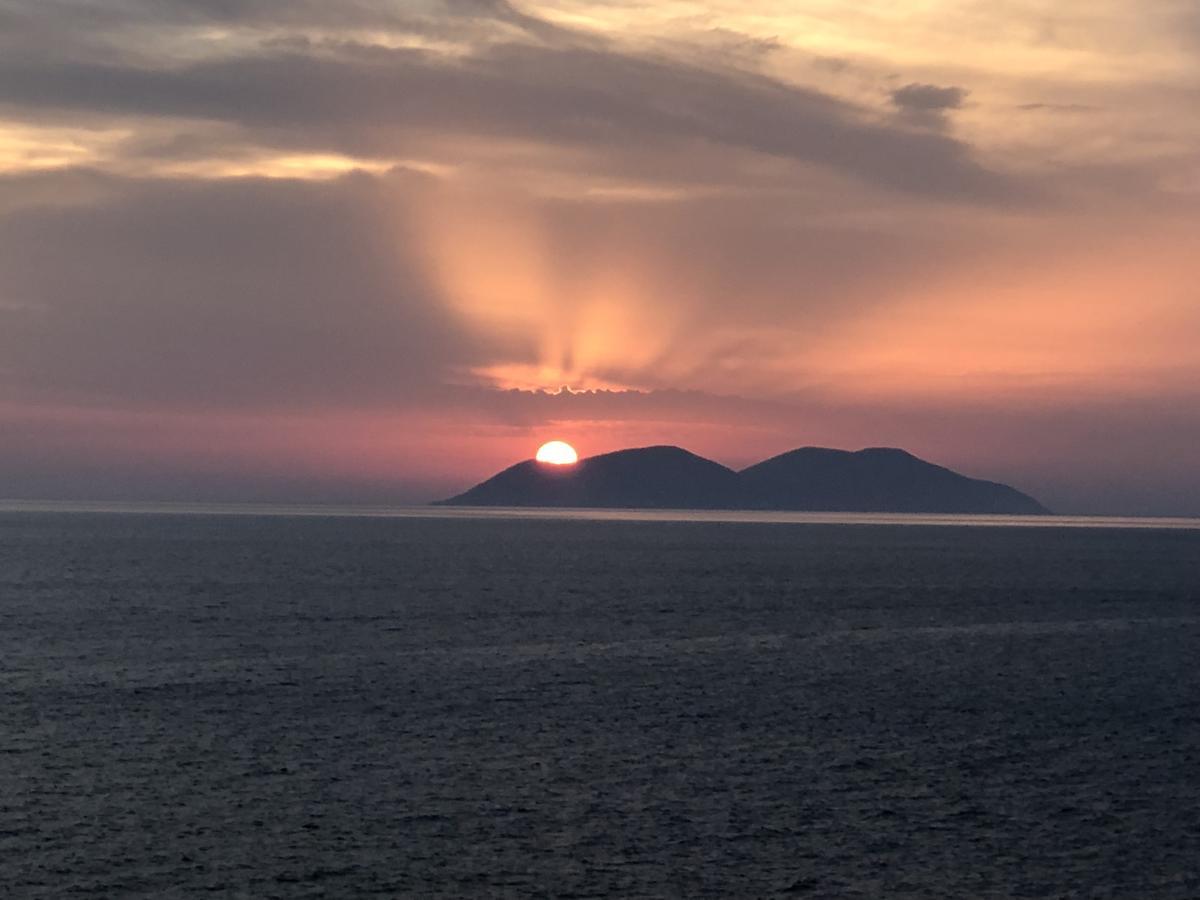 Envi Hotel Vlorë Exteriör bild