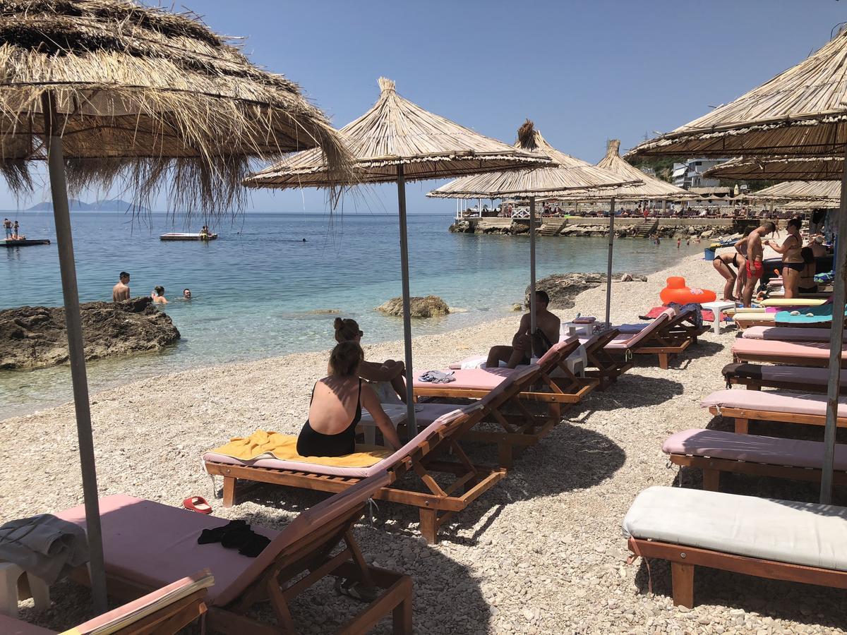 Envi Hotel Vlorë Exteriör bild
