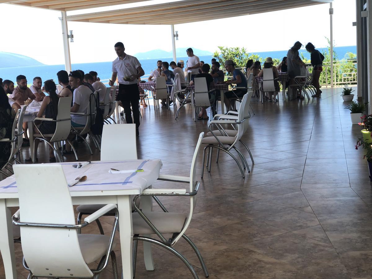 Envi Hotel Vlorë Exteriör bild