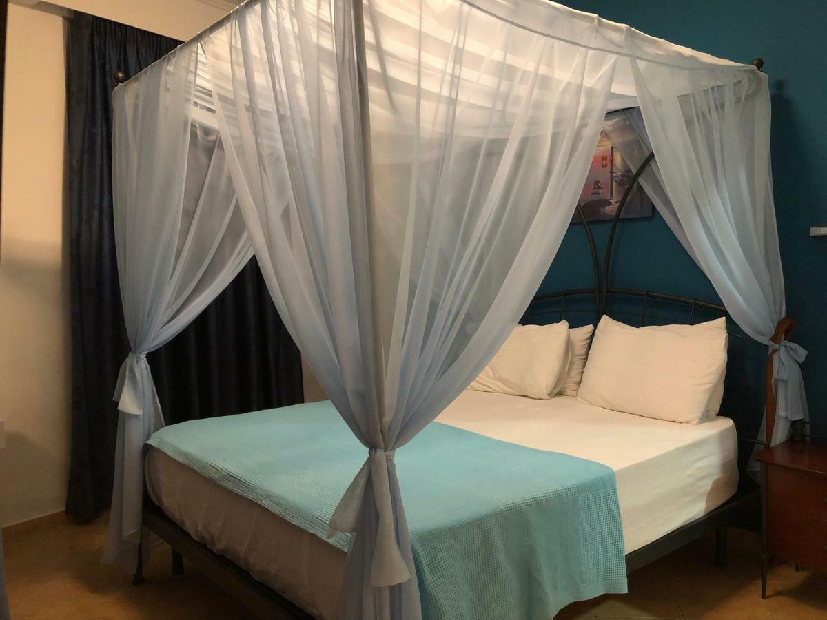 Envi Hotel Vlorë Exteriör bild