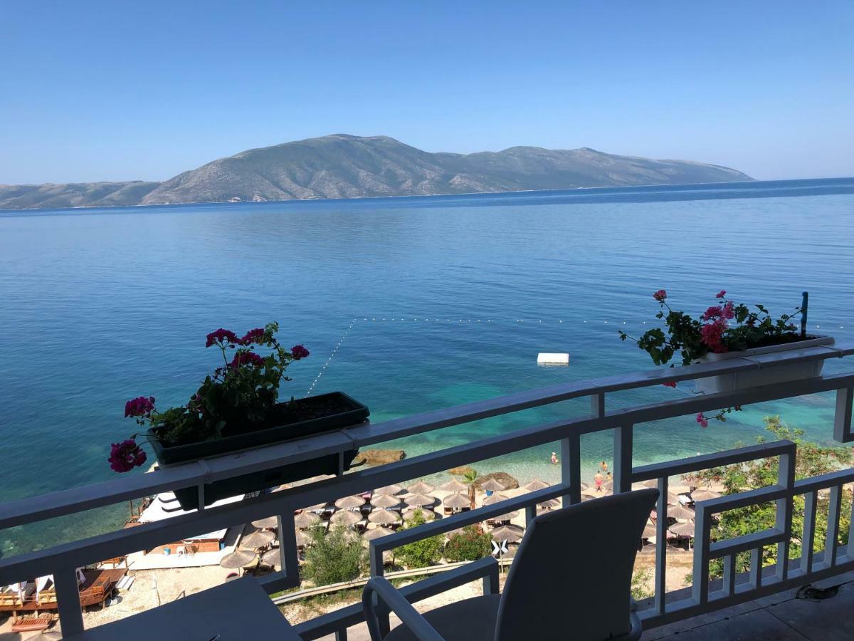 Envi Hotel Vlorë Exteriör bild